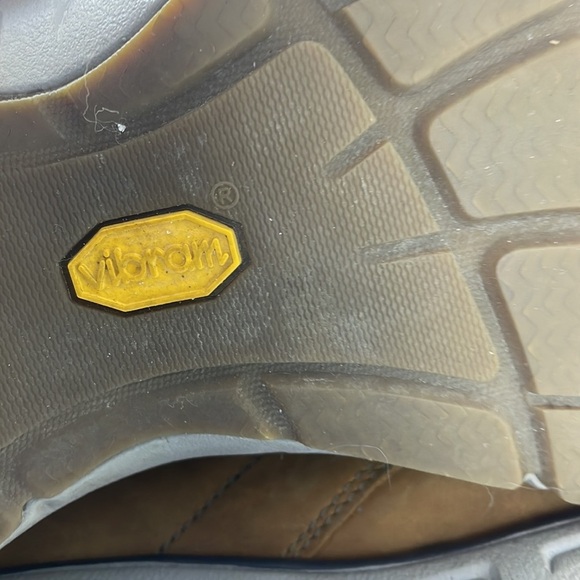 Eddie Bauer Brown Suede Lace Up Half Boots Vibram Soles Sz 12 Chukka Boots - Picture 13 of 14